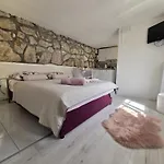 Apartman Indy's *