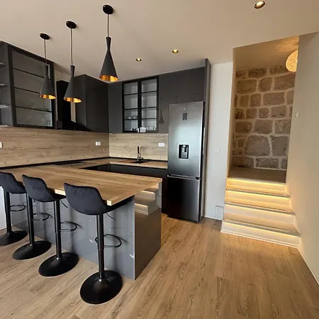 Indy's Apartment *